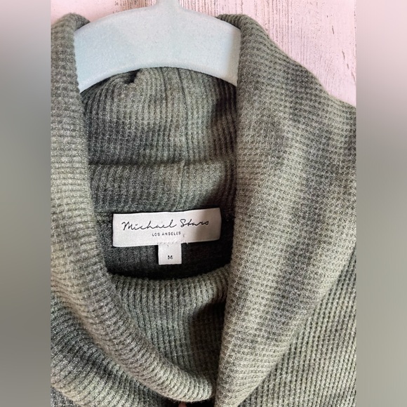 MICHAEL STARS GREEN CAMO TIEDYE TURTLENECK SWEATER SIZE M - Picture 2 of 3